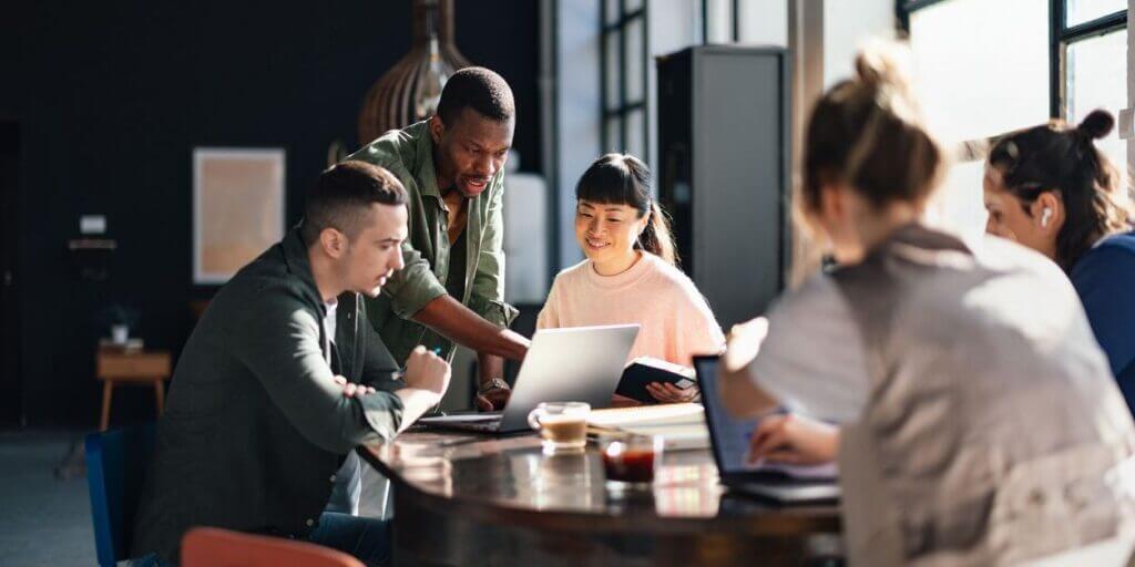 Salesforce Commerce Cloud team composition